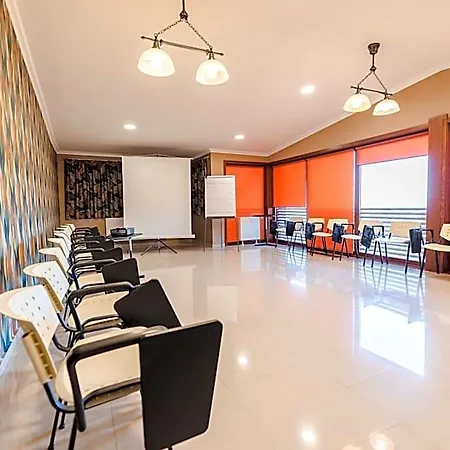 La Mesteceni & Loc Cu Stari De Bine, Adult Only Ξενοδοχείο