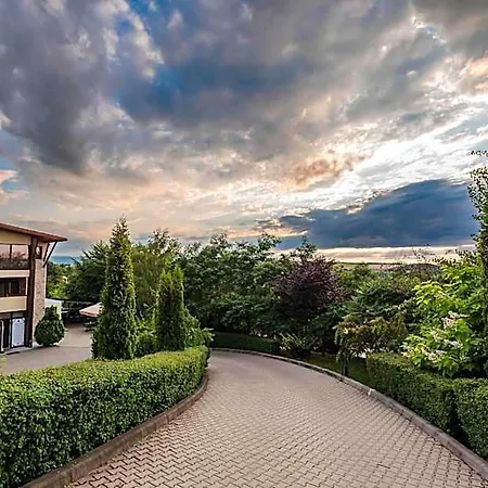 Hotel La Mesteceni & Loc Cu Stari De Bine, Adult Only Kluż-Napoka